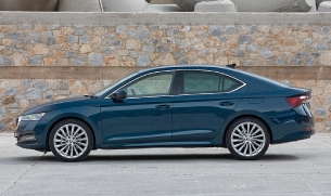 Автомобили лифтбеки в Екатеринбурге